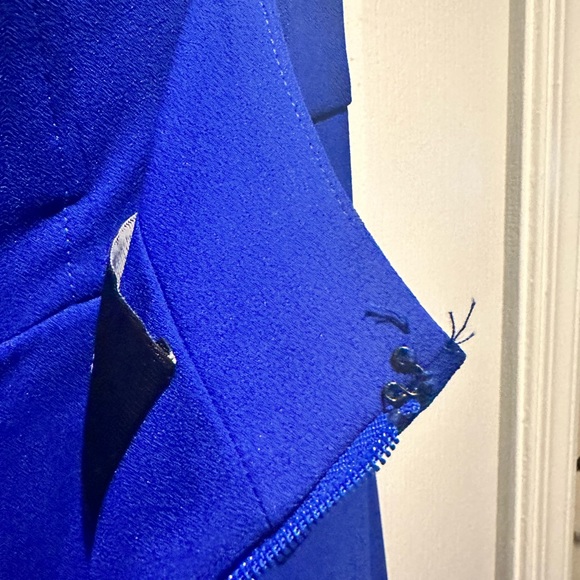 Size 8 Vera Wang Blue Gown - Picture 8 of 9